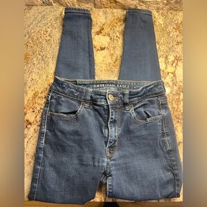 Size 6- American Eagle high rise jegging- great condition
